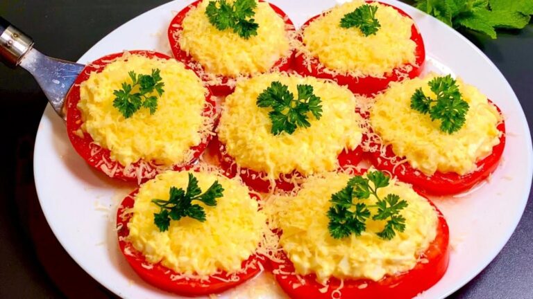 Cette astuce de tomates et parmesan va révolutionner vos apéros… Découvrez le secret !