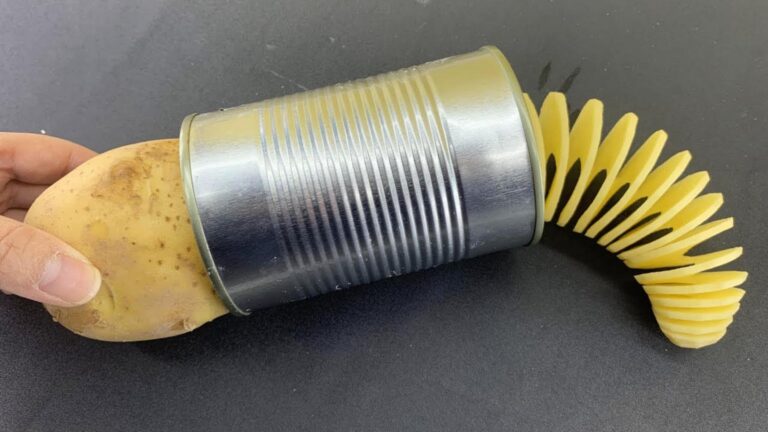 Tu ne vas pas le croire… des frites géantes avec une simple astuce maison !