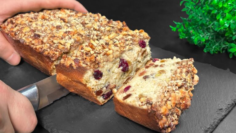 Faites ce gâteau diététique en 5 minutes avec 1 tasse de flocons d&rsquo;avoine et 2 pommes !