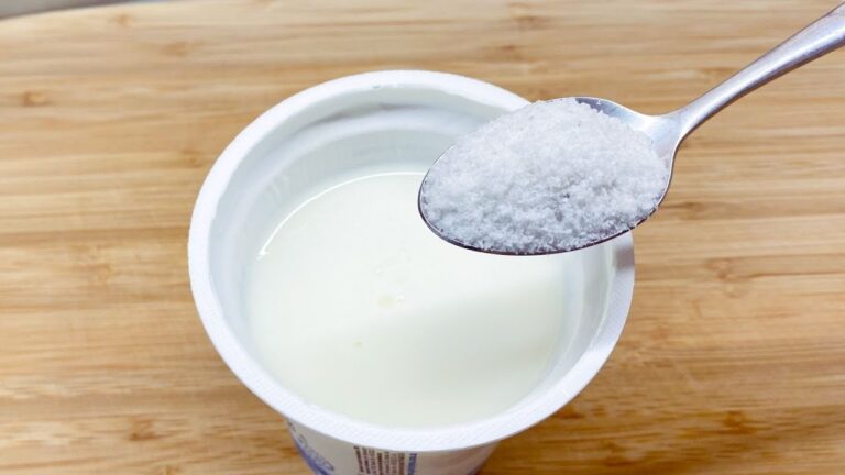 3 astuces avec du yaourt et du sel : découvrez une nouvelle recette délicieuse !