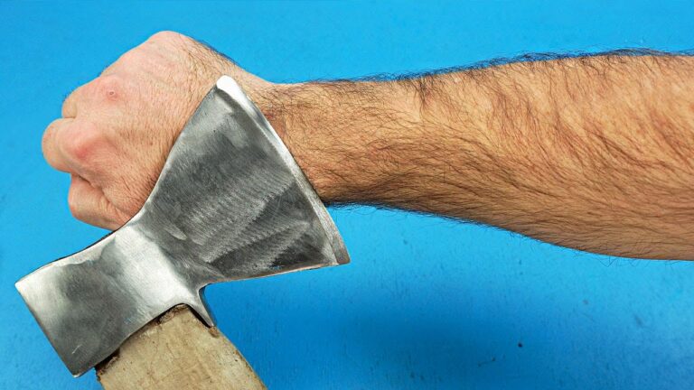 Affûtez votre hache en 5 étapes pour une coupe précise et rapide !